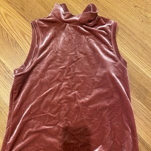 Gap pink velvet sleeveless. Size small